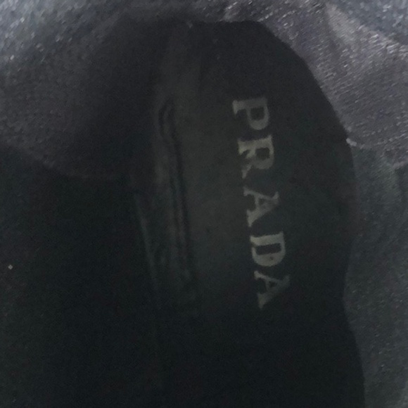 PRADA BLACK LEATHER CHELSEA BOOTS SIZE 32 - Picture 5 of 8